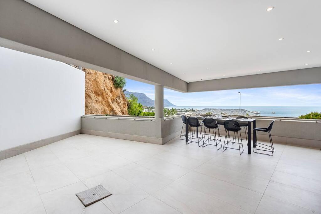 Apartment Stunning Clifton 2-bed With Sea Views And Amazing Sunsets *