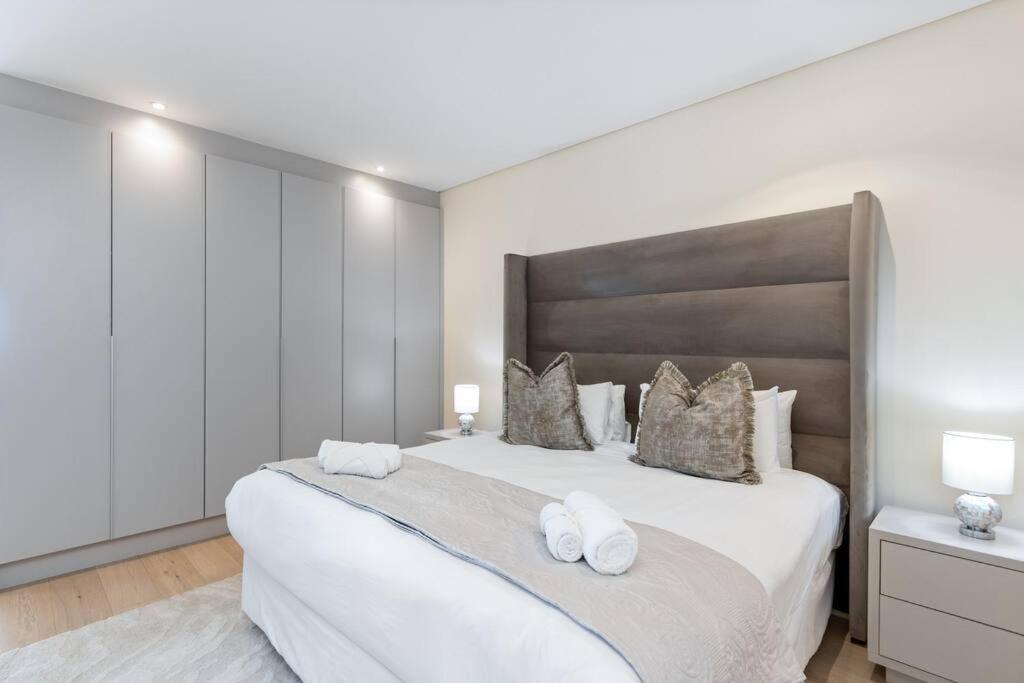 Apartment Stunning Clifton 2-bed With Sea Views And Amazing Sunsets Cape Town