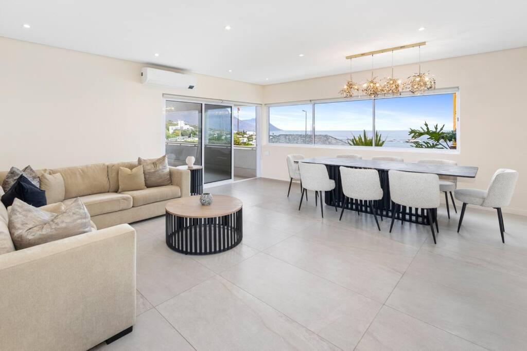 Stunning Clifton 2-bed With Sea Views And Amazing Sunsets Cape Town
